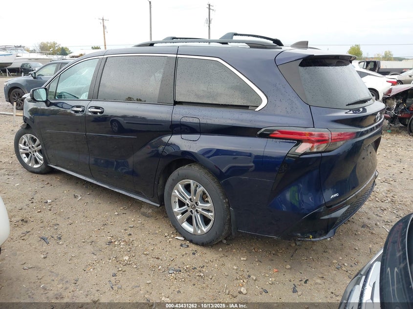 5TDXSKFC8NS055144 2022 TOYOTA SIENNA photo no. 3