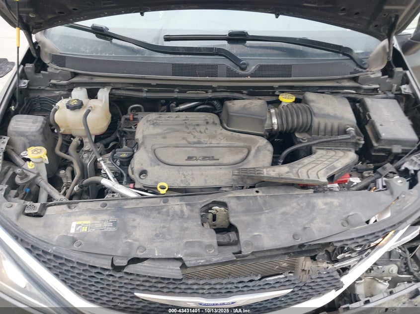 2019 Chrysler Pacifica Touring Plus VIN: 2C4RC1FGXKR610201 Lot: 43431401