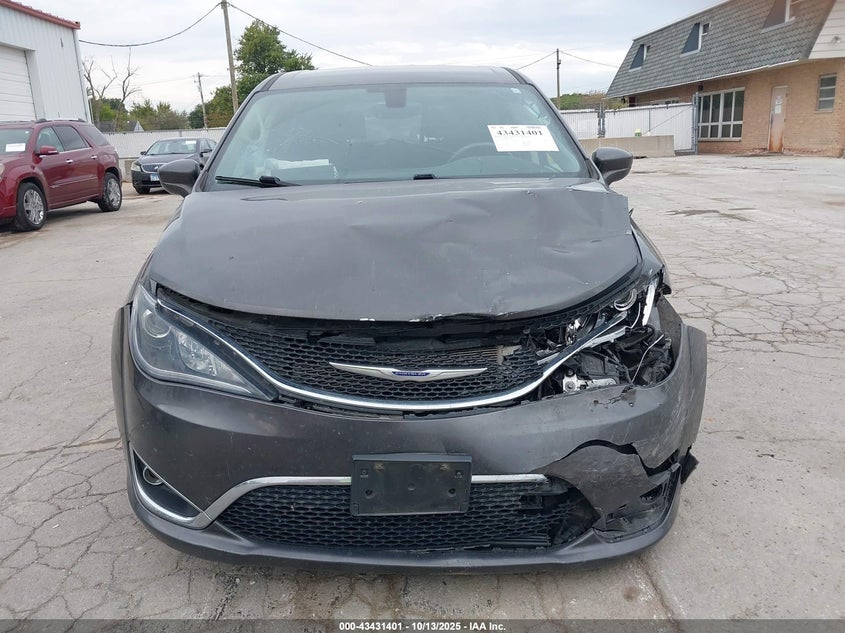 2019 Chrysler Pacifica Touring Plus VIN: 2C4RC1FGXKR610201 Lot: 43431401