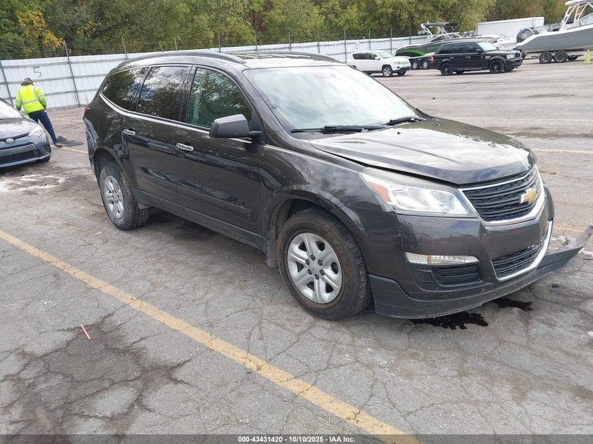 CHEVROLET TRAVERSE LS