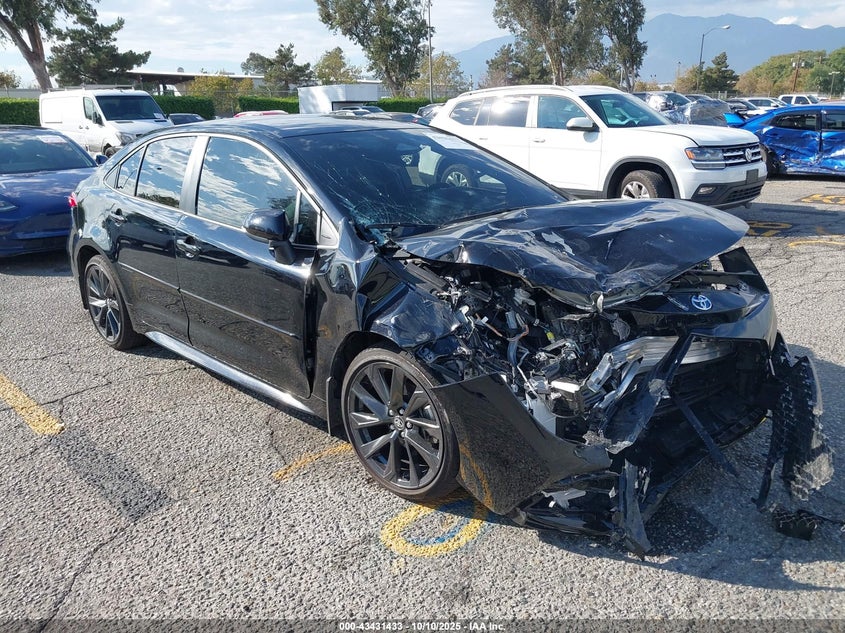 TOYOTA COROLLA HYBRID SE