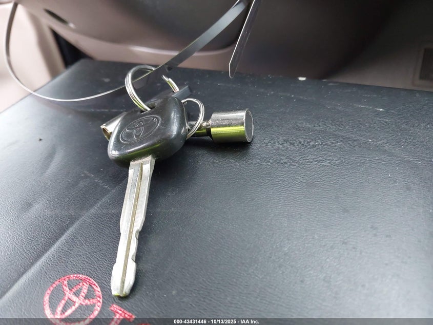 2007 Toyota Sequoia Sr5 V8 VIN: 5TDBT44A87S285774 Lot: 43431446