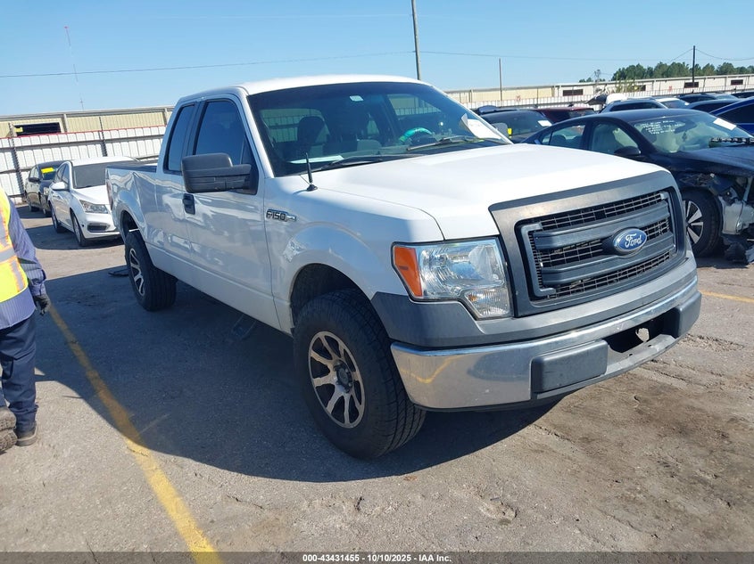 FORD F-150 XL