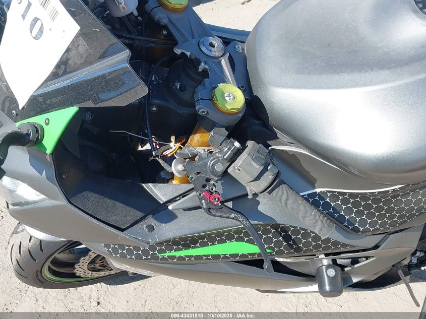 2015 Kawasaki Zx636 F VIN: JKBZXJF11FA006049 Lot: 43431510