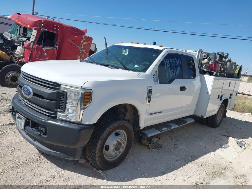 2019 Ford F-350 Chassis Xl VIN: 1FD8X3HT8KEC84042 Lot: 43431548