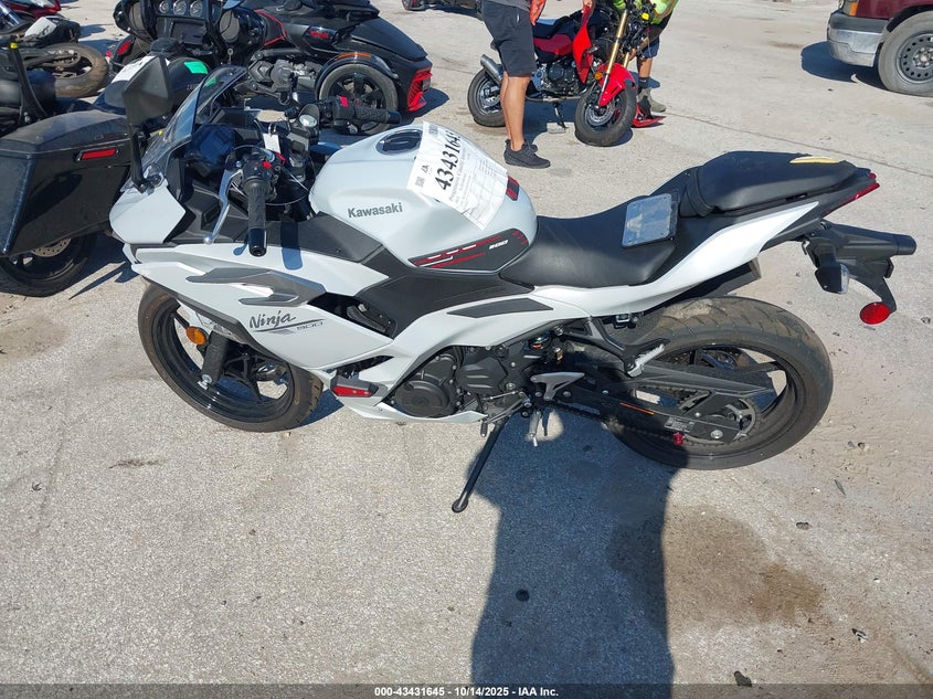 2025 Kawasaki Ex500 VIN: ML5EXGG1XSDA69408 Lot: 43431645