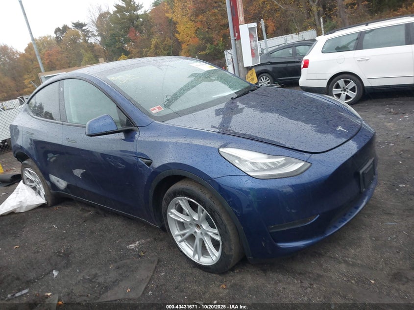 2022 TESLA MODEL Y LONG RANGE DUAL MOTOR ALL-WHEEL DRIVE - 7SAYGDEE6NA017534