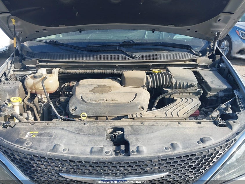 2020 Chrysler Voyager Lxi VIN: 2C4RC1DG7LR266203 Lot: 43431678