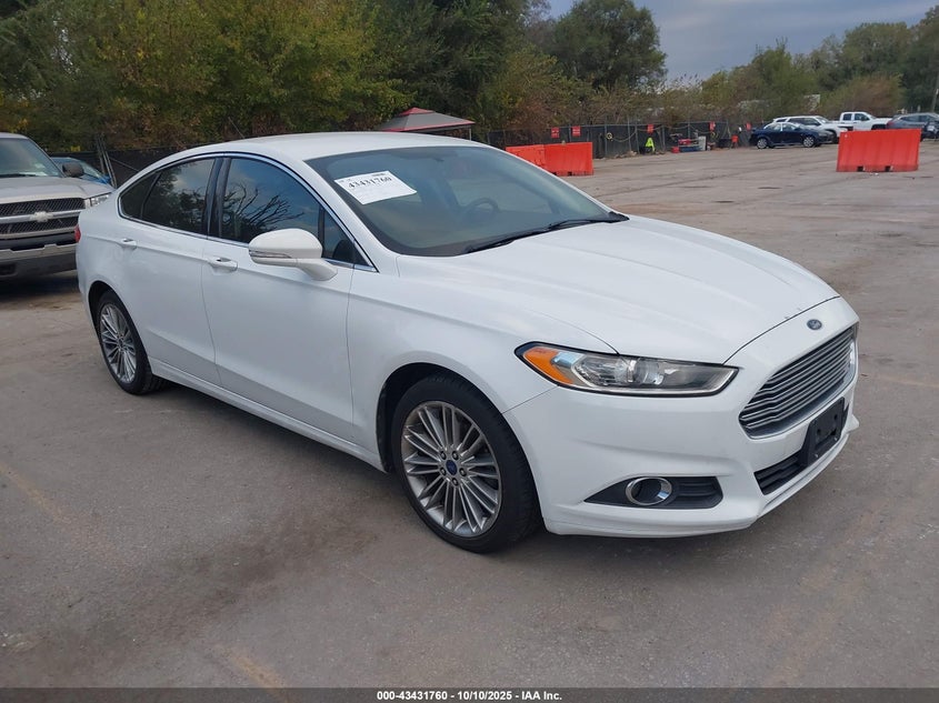 FORD FUSION SE