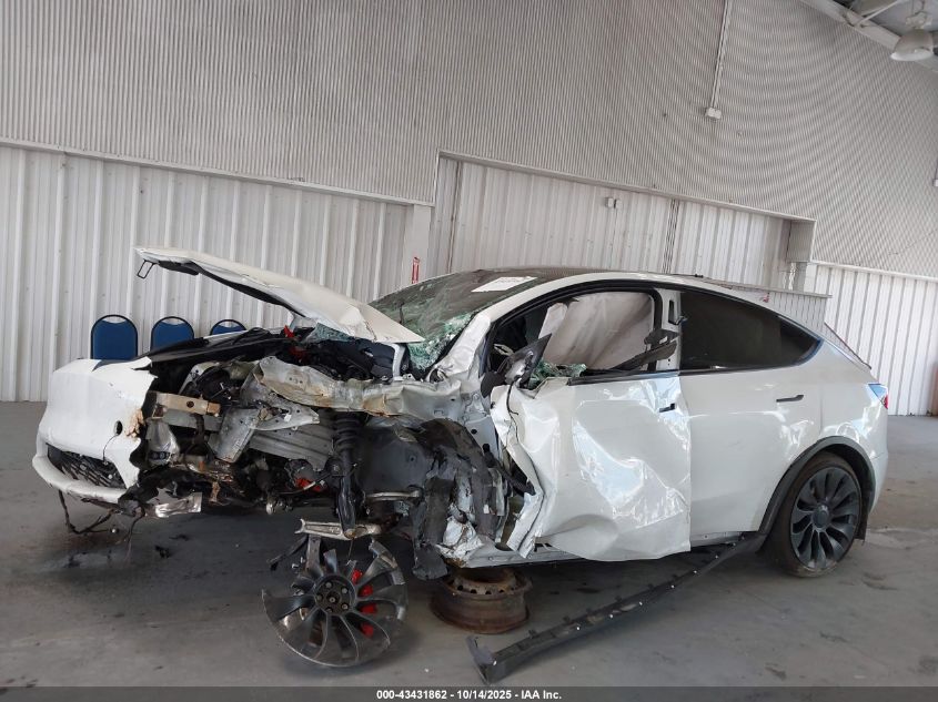 2022 Tesla Model Y Performance Dual Motor All-Wheel Drive VIN: 7SAYGDEF1NF457446 Lot: 43431862