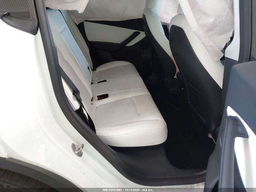 2022 Tesla Model Y Performance Dual Motor All-Wheel Drive VIN: 7SAYGDEF1NF457446 Lot: 43431862