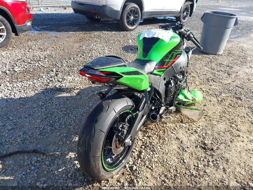JKBZXVL18PA008863 2023 KAWASAKI ZX photo no. 4