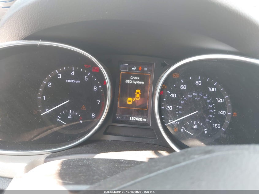 5NMZU3LBXHH006040 2017 HYUNDAI SANTA FE photo no. 7