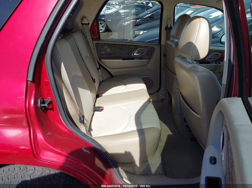 2006 Mercury Mariner Luxury/Premier VIN: 4M2YU57186KJ00289 Lot: 43431916