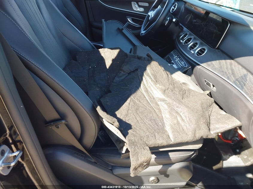 2022 MERCEDES-BENZ E 350 W1KZF8DB4NB088195