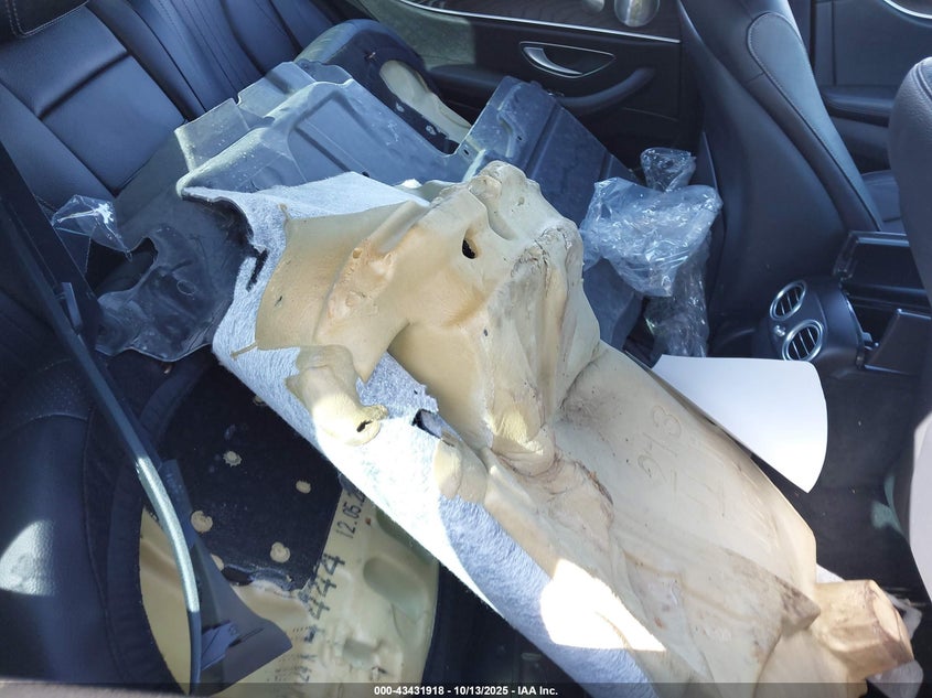 2022 MERCEDES-BENZ E 350 W1KZF8DB4NB088195