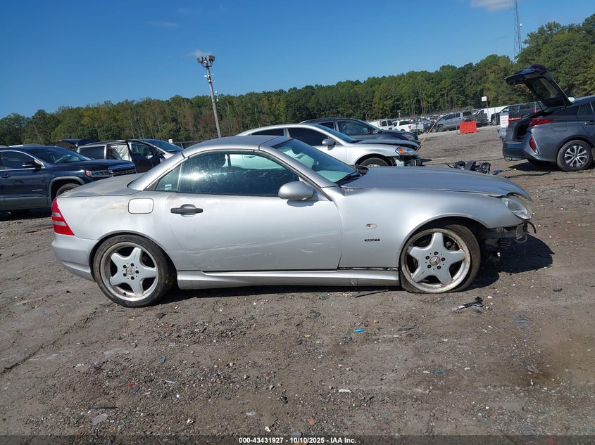 1999 Mercedes-Benz Slk 230 Kompressor VIN: WDBKK47F0XF080362 Lot: 43431927