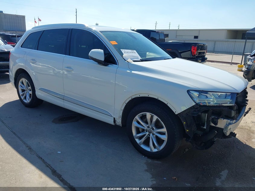 AUDI Q7 2.0T PREMIUM