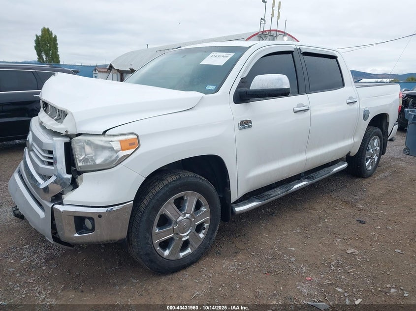 5TFAY5F19FX460185 2015 TOYOTA TUNDRA photo no. 2