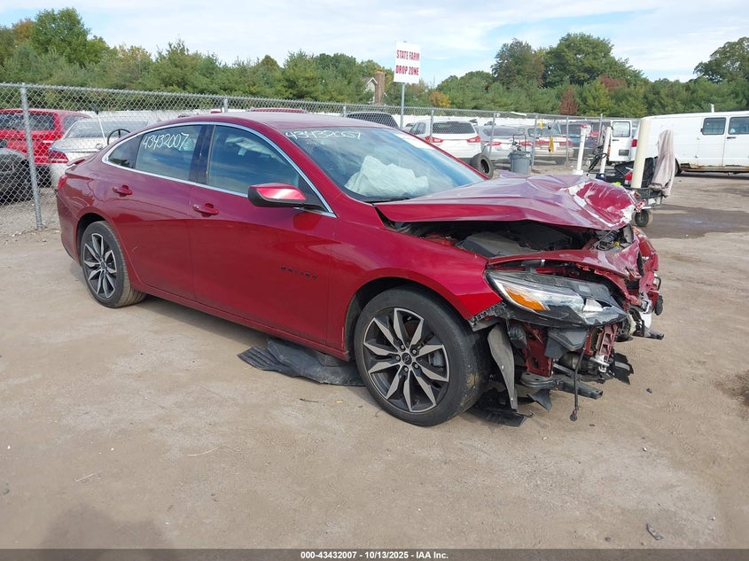 CHEVROLET MALIBU FWD RS