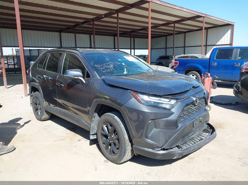 TOYOTA RAV4 XLE