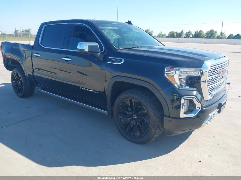 GMC SIERRA 1500 4WD SHORT BOX DENALI