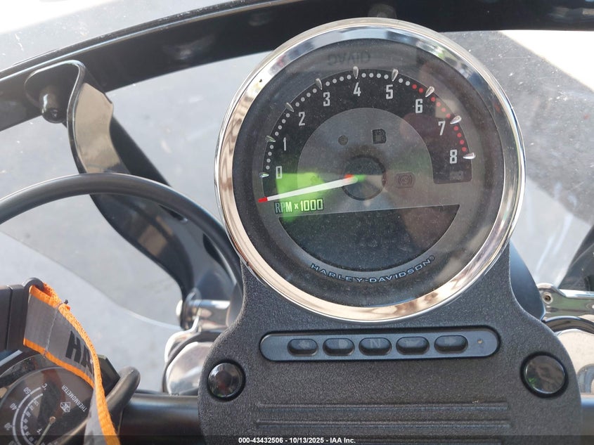 2014 Harley-Davidson Xl883 Iron 883 VIN: 1HD4LE217EC439535 Lot: 43432506