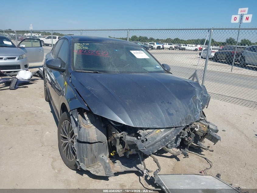 VOLKSWAGEN JETTA 1.4T R-LINE/1.4T S/1.4T SE