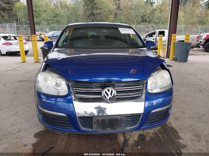 2008 Volkswagen Jetta Se/Sel VIN: 3VWRM71K18M057589 Lot: 43432548