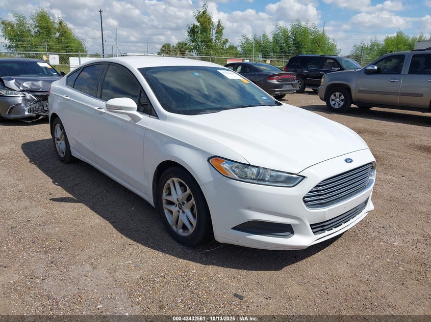 FORD FUSION SE