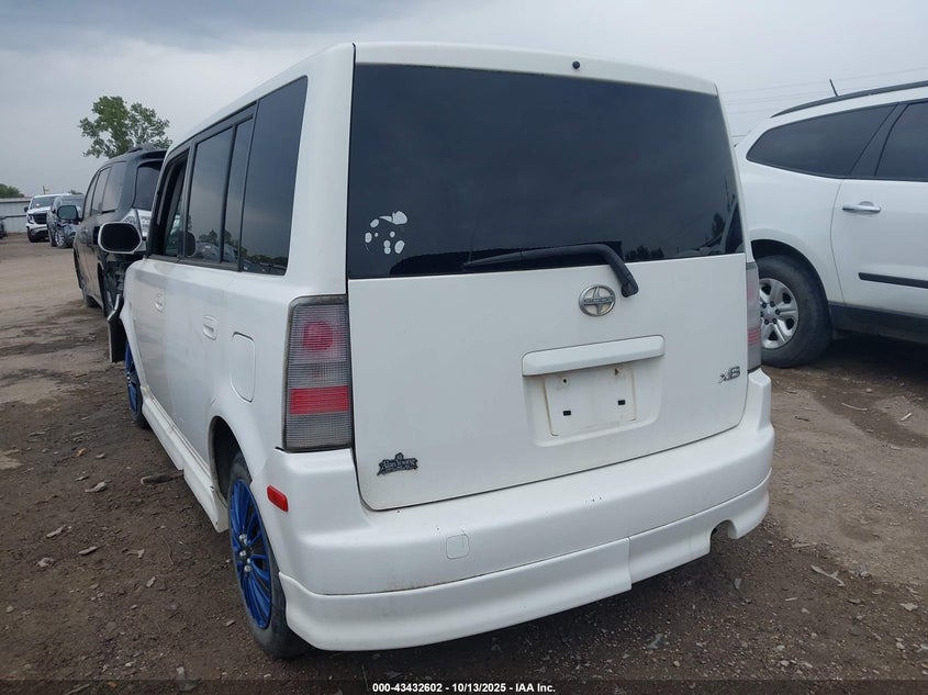 JTLKT324X50181959 2005 SCION XB photo no. 3