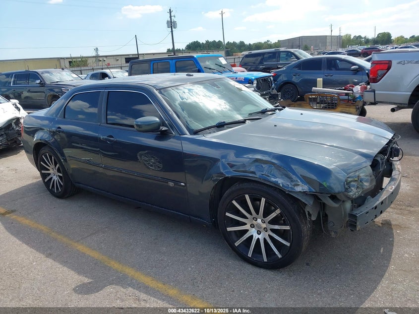 2008 Chrysler 300C Hemi VIN: 2C3LA63H38H335733 Lot: 43432622