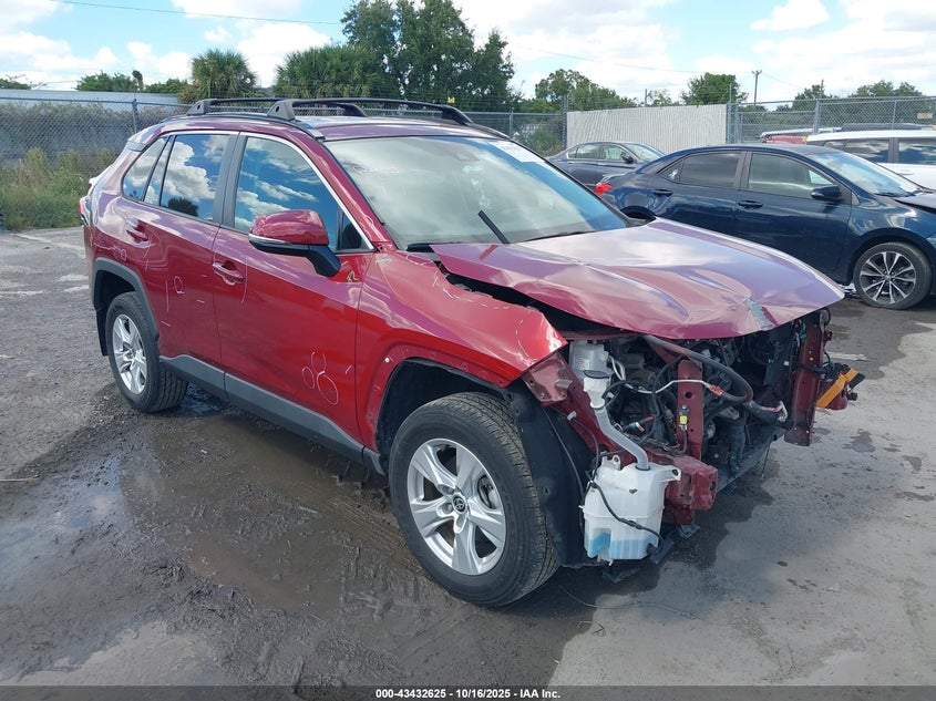 2T3W1RFV4MW139337 2021 Toyota Rav4 Xle auction photo 1