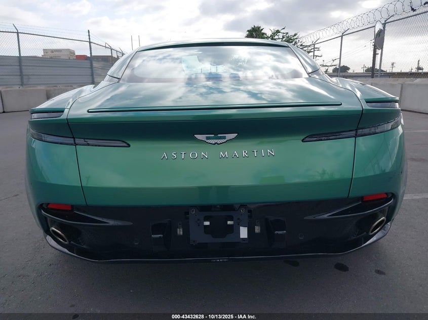 2024 ASTON MARTIN DB12 SCFRMFFW1RGL12750