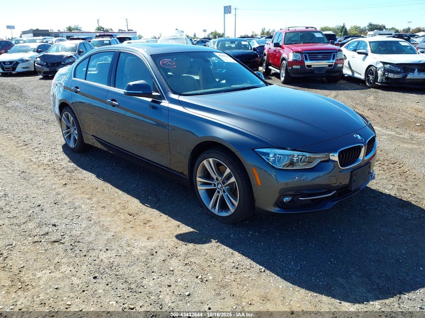 Vin: wba8d9c31ha004272, lot: 43927488, bmw 330i xdrive 2017 img_1