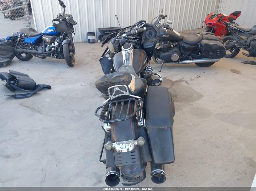 2015 Harley-Davidson Fltrxs Road Glide Special VIN: 1HD1KTM19FB617265 Lot: 43432689