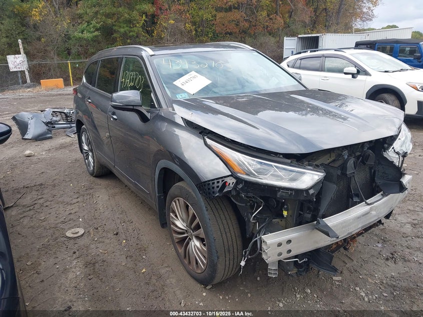 TOYOTA HIGHLANDER PLATINUM