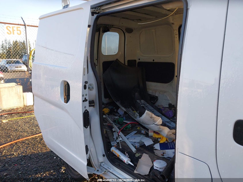 2014 Nissan Nv200 Sv VIN: 3N6CM0KN5EK696023 Lot: 43432713