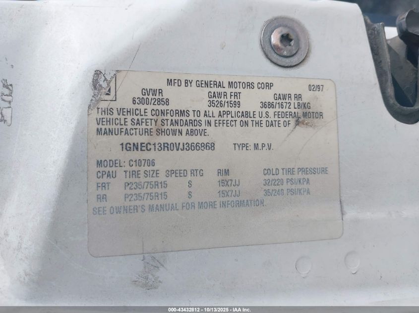 1997 Chevrolet Tahoe Ls VIN: 1GNEC13R0VJ366868 Lot: 43432812