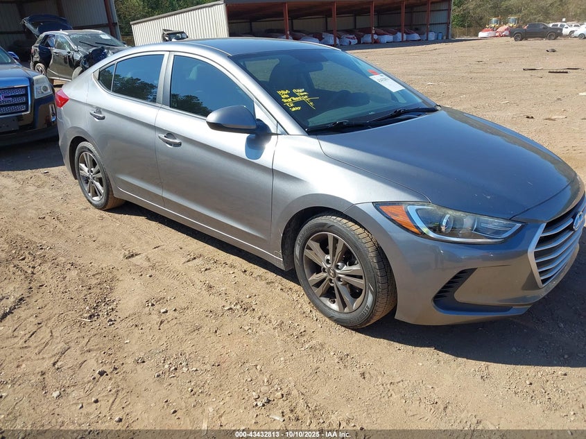 HYUNDAI ELANTRA SEL