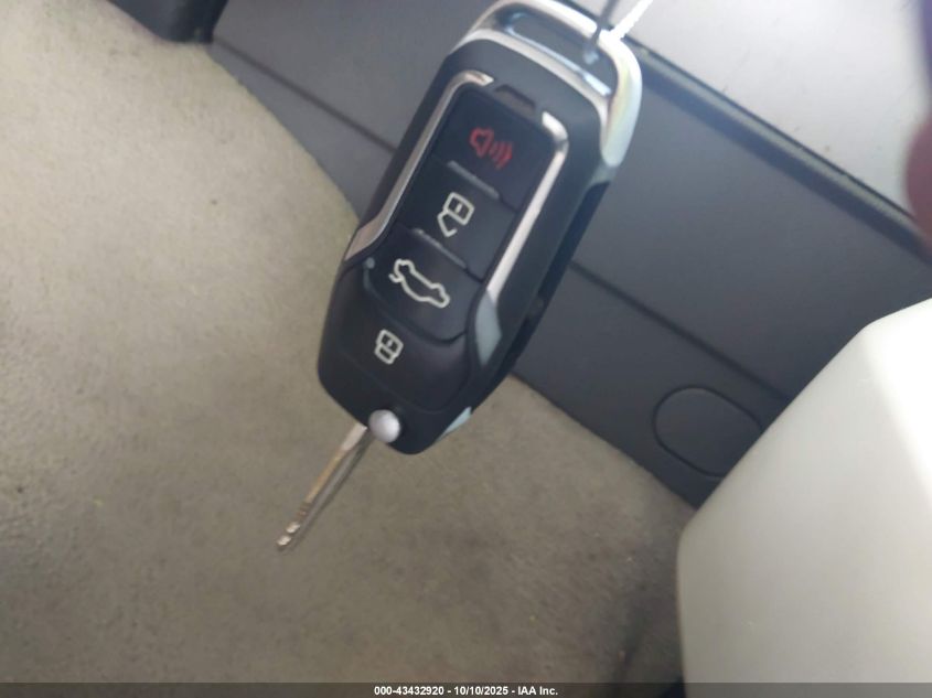 2007 Ford Expedition Eddie Bauer VIN: 1FMFU17517LA68589 Lot: 43432920