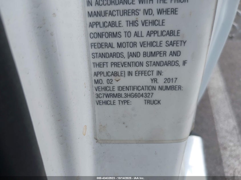 3C7WRMBL3HG604327 2017 RAM 5500 photo no. 4