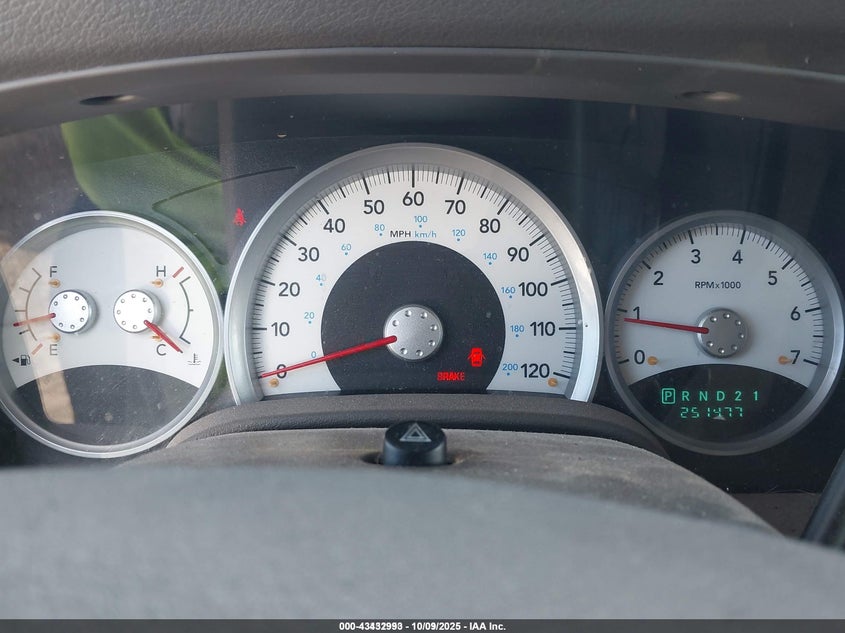 2005 Dodge Durango Limited VIN: 1D4HB58DX5F545213 Lot: 43432993