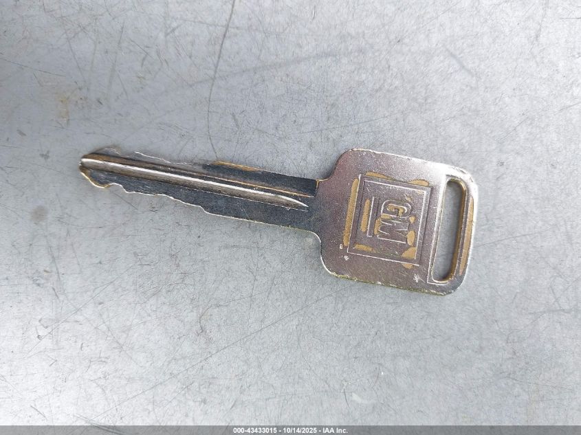 2003 Chevrolet Tracker Hard Top Base VIN: 2CNBJ134136929521 Lot: 43433015