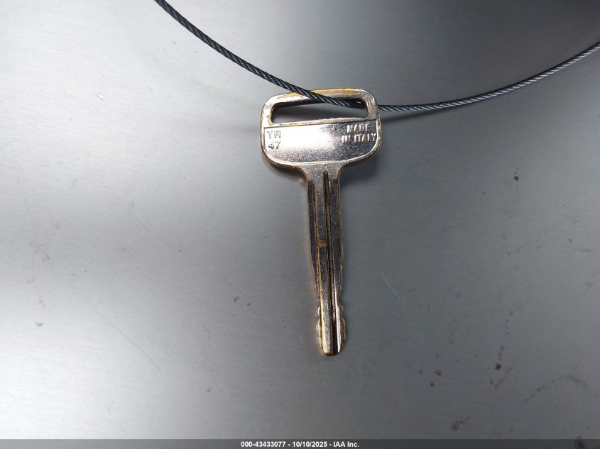 2005 Scion Xb VIN: JTLKT324350200495 Lot: 43433077