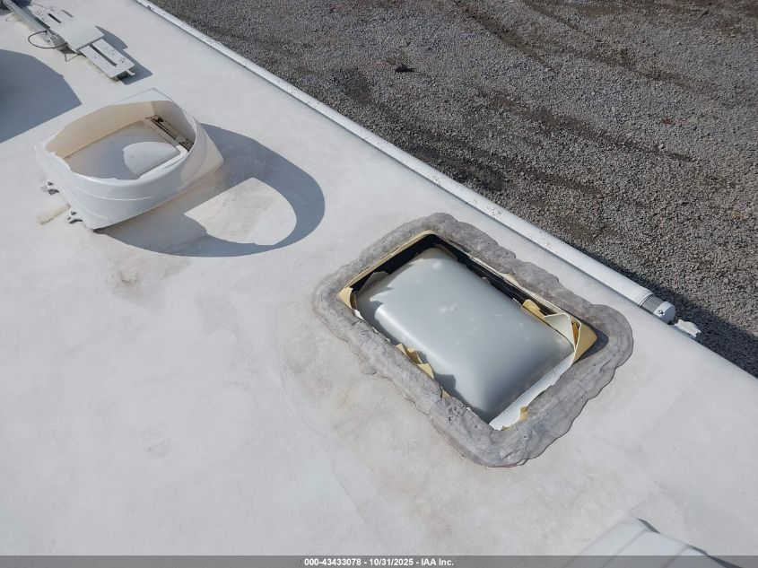 2008 Ford E-450 Cutaway VIN: 1FDXE45S18DA30819 Lot: 43433078