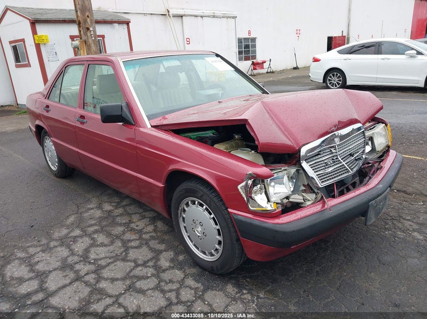 WDBDA28D4MF803848 MERCEDES-BENZ 190 Photo 1