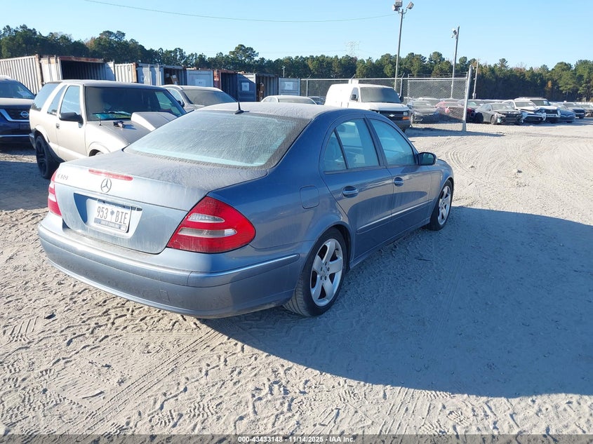 WDBUF65J64A533909 2004 MERCEDES-BENZ E-KLASSE photo no. 4