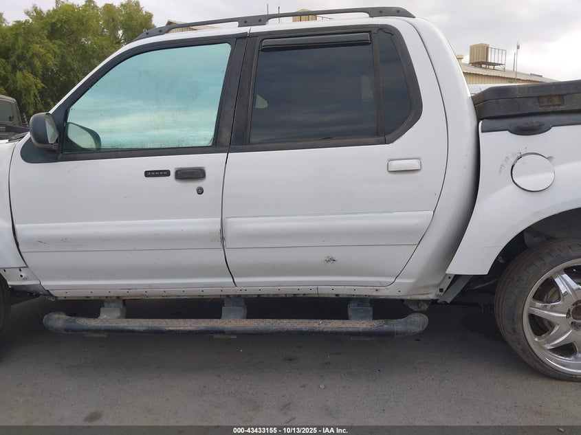 2001 Ford Explorer Sport Trac VIN: 1FMZU67E21UB69328 Lot: 43433155