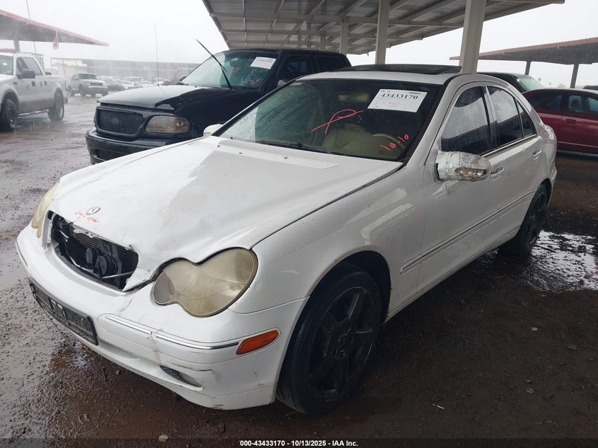 WDBRF61JX1F079979 2001 MERCEDES-BENZ C-KLASSE photo no. 2